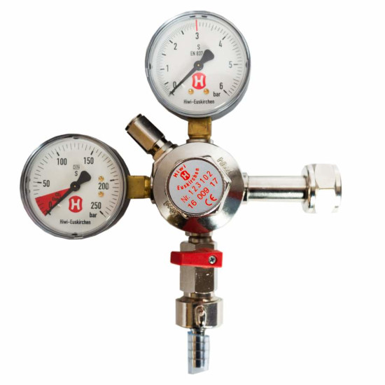 CO2 Regulator with 2 Manometers - Click Image to Close